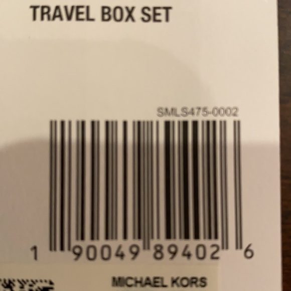 Michael Kors wallet NEW! - Picture 4 of 4